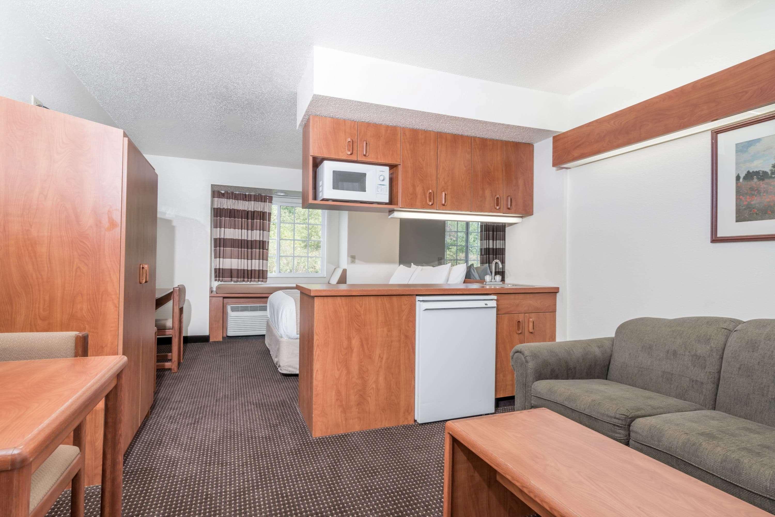 Microtel Inn & Suites By Wyndham Rice Lake Exterior photo