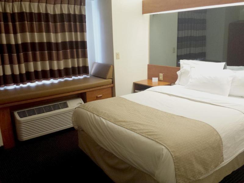 Microtel Inn & Suites By Wyndham Rice Lake Exterior photo
